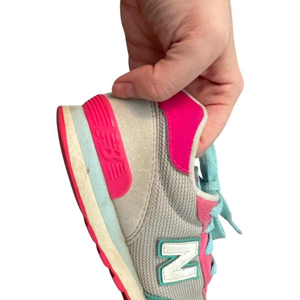 New Balance Girls Size 2 Sneakers Gray Pink Aqua Lace Up Low Top Rubber Sole Ath - Picture 7 of 12